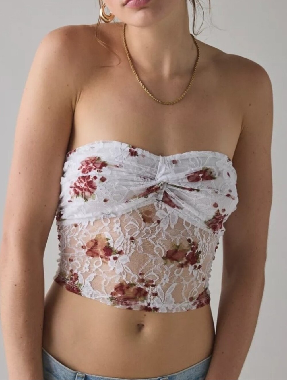 UO ReMade White Lace Floral Tube Top